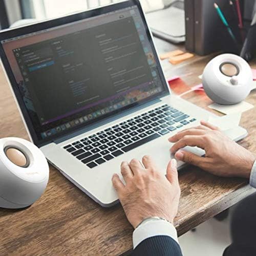 Creative Pebble 2.0 USB-Powered Desktop Speakers with Far-Field Drivers and Passive Radiators for PCs and Laptops